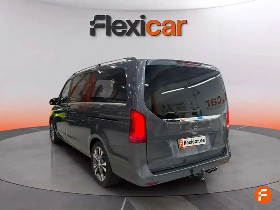 Usado Mercedes V200 Avantgarde 136 CV (100 kW) 2017 Gris Monovolumen