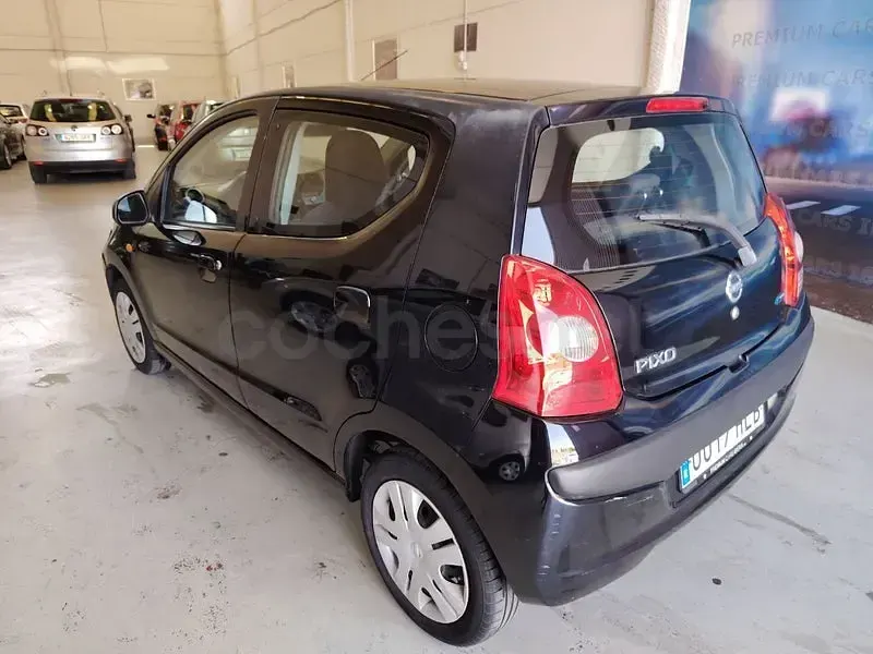 Usado Nissan Pixo Visia 68 CV (50 kW) 2012 Negro Utilitario