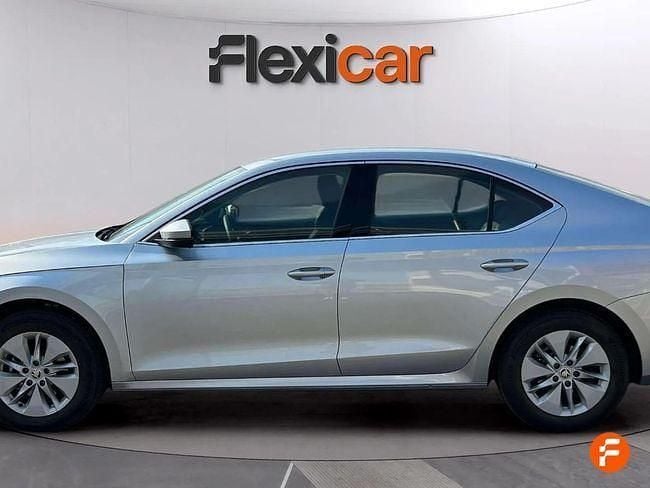 Usado Skoda Octavia 150 CV (110 kW) 2024 Gris / plata Berlina