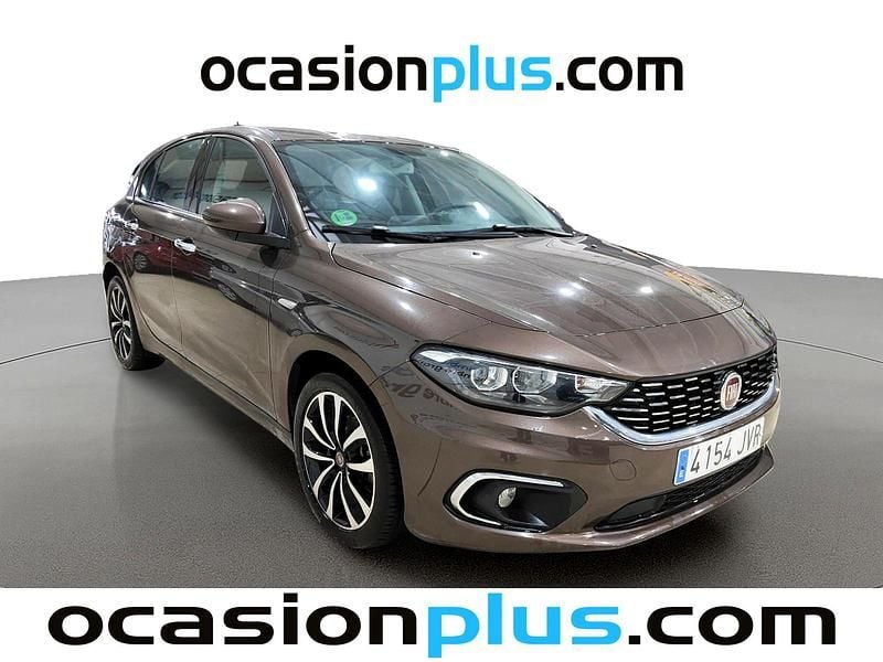 Usado Fiat Tipo Lounge 95 CV (69 kW) 2016 Marrón Utilitario