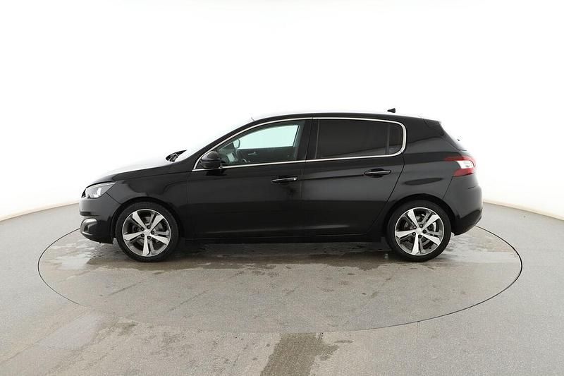 Usado Peugeot 308 Allure 125 CV (91 kW) 2014 Negro Berlina