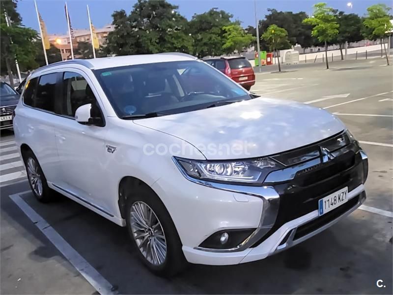 Blanco Usado 2019 Mitsubishi Outlander P-HEV Motion SUV | 21.000 € (Precio justo) - Imagen 1/4