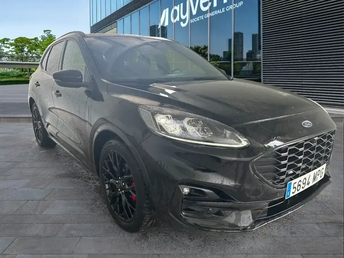 Usado Ford Kuga ST-Line X 190 CV (139 kW) 2024 Negro SUV