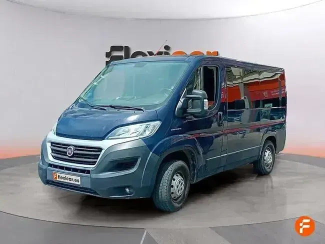Usado Fiat Ducato 150 CV (110 kW) 2018 Azul Van