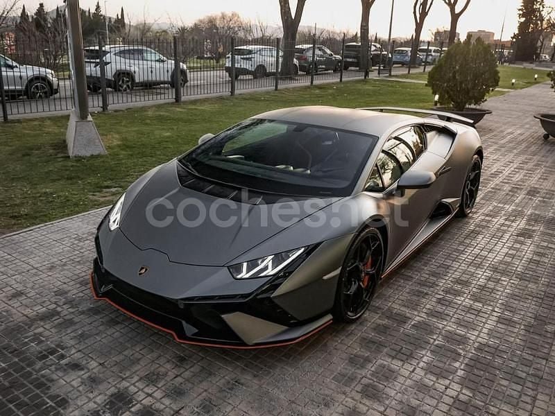 Usado Lamborghini Huracán 640 CV (470 kW) 2024 Gris Coupe