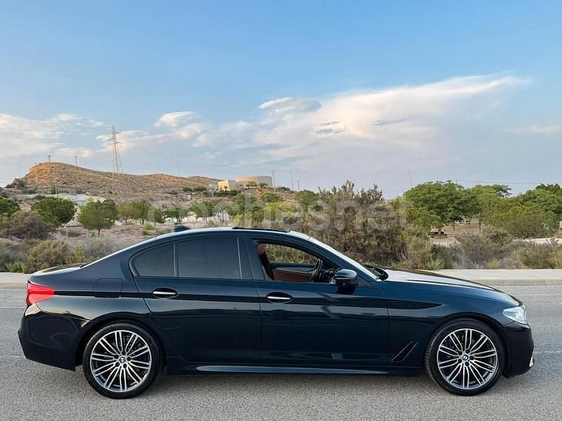 Azul Usado 2017 BMW 530 Berlina | 29.990 € (Un poco caro) - Imagen 1/4