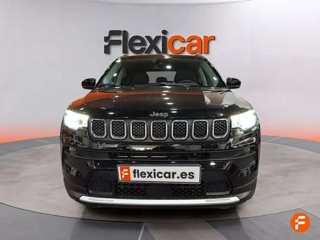 Usado Jeep Compass Limited 131 CV (96 kW) 2022 Negro SUV