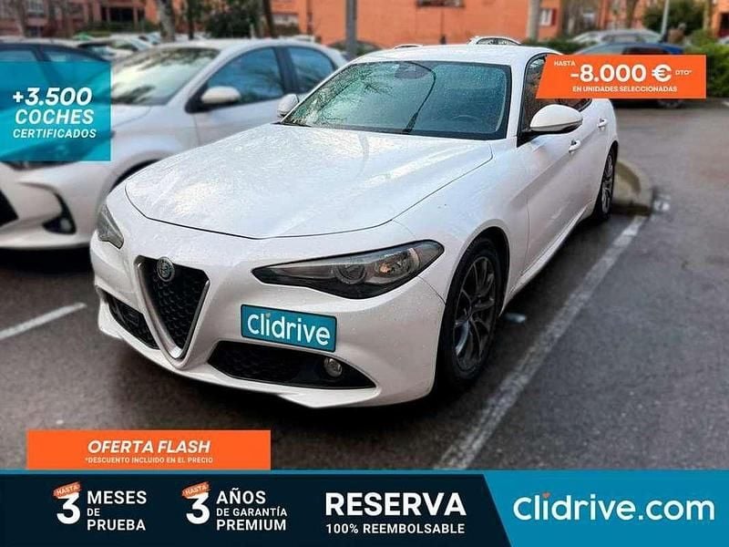 Usado Alfa Romeo Giulia Super 179 CV (131 kW) 2016 Blanco Berlina