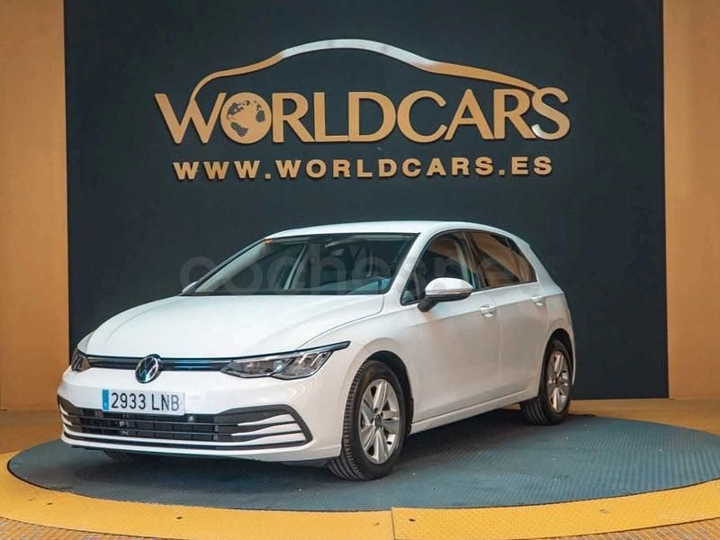 Usado VW Golf VIII 110 CV (80 kW) 2021 Blanco Berlina