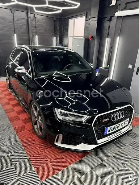 Usado Audi RS3 400 CV (294 kW) 2019 Negro Berlina