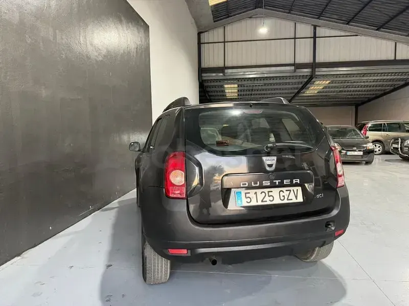 Usado Dacia Duster Ambiance 85 CV (62 kW) 2010 Negro SUV