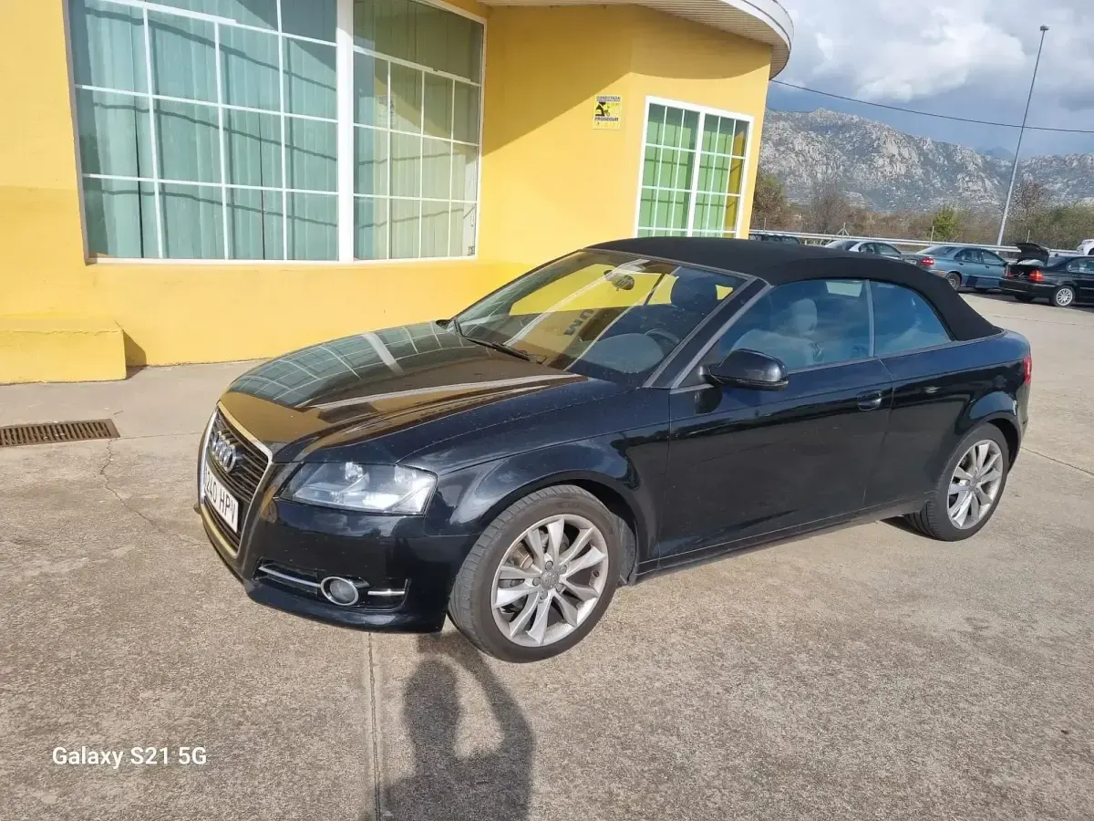 Usado Audi A3 Cabriolet 105 CV (77 kW) 2013 Negro Descapotable