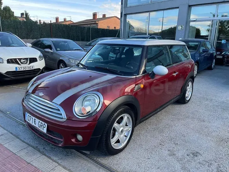Usado Mini Cooper D Clubman 110 CV (80 kW) 2009 Granate Familiar