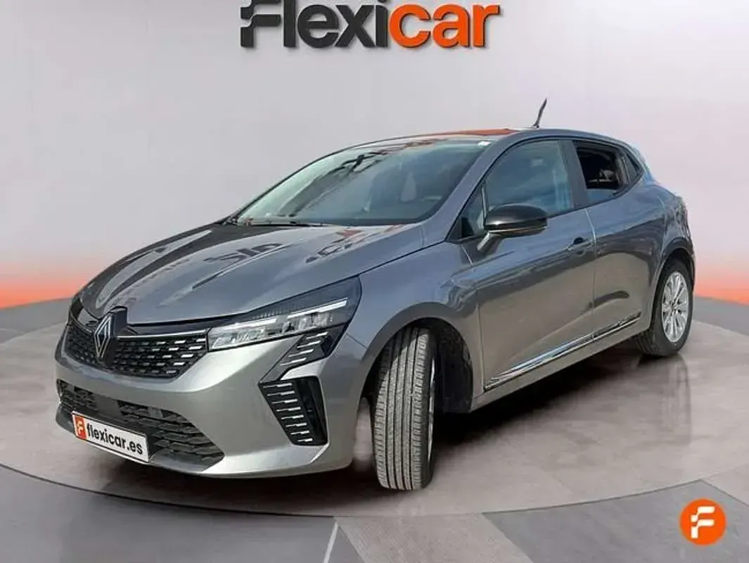 Usado Renault Clio Evolution 101 CV (74 kW) 2025 Gris Utilitario