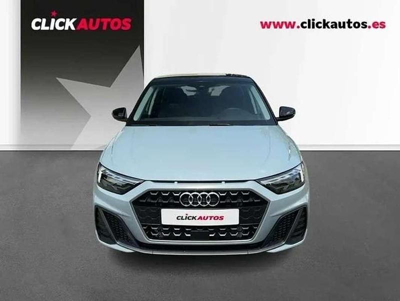 Usado Audi A1 Comfort 116 CV (85 kW) 2025 Gris SUV