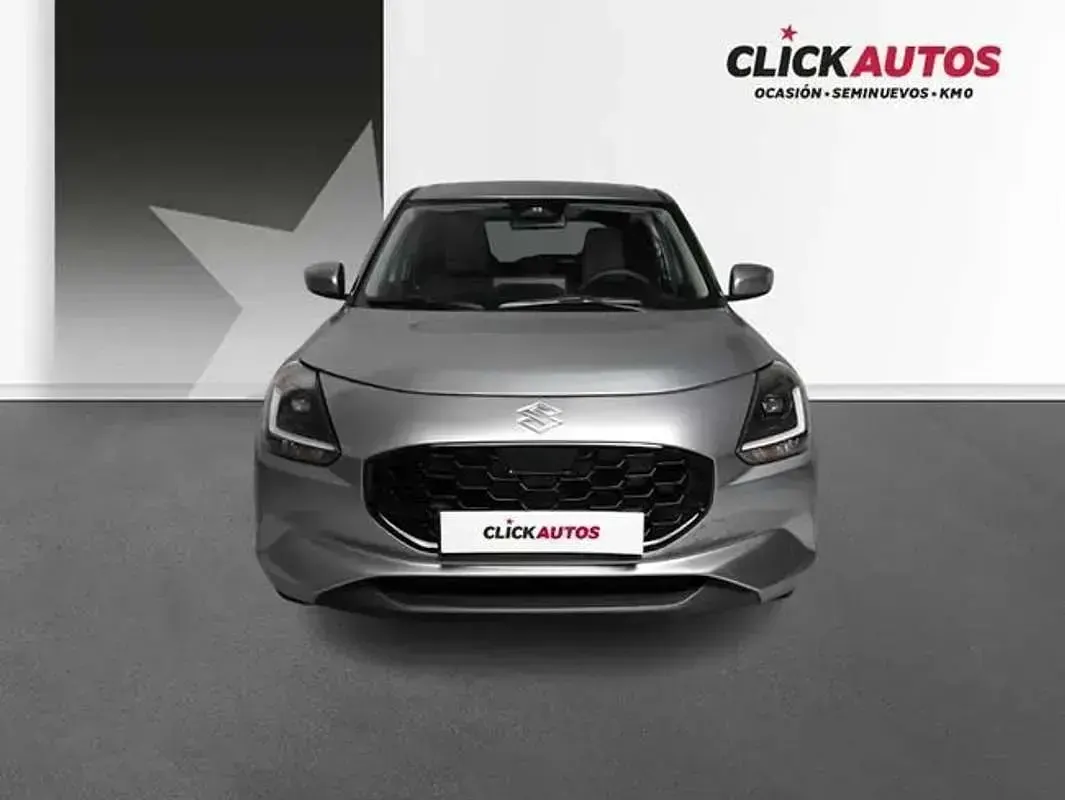 Usado Suzuki Swift 83 CV (61 kW) 2025 Plateado Utilitario