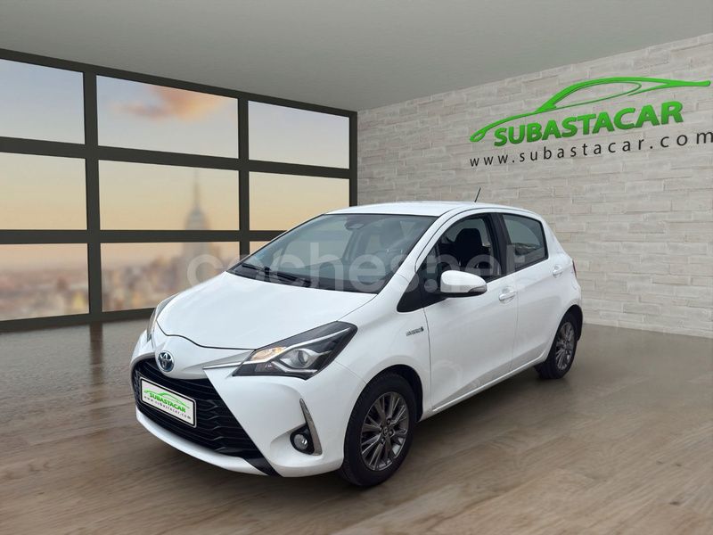 Blanco Usado 2020 Toyota Yaris Hybrid Active Berlina | 11.300 € (Buen precio) - Imagen 1/4