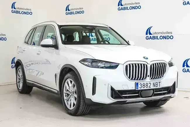 Usado BMW X5 Comfort Edition 489 CV (359 kW) 2025 Blanco SUV