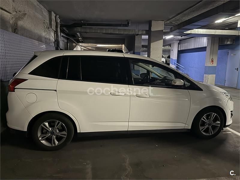 Usado Ford Grand C-Max 125 CV (91 kW) 2014 Blanco Monovolumen