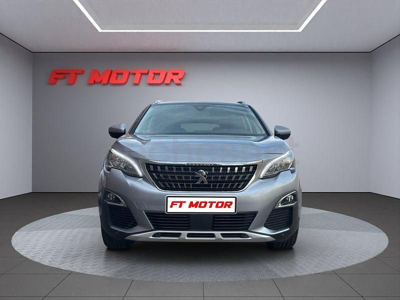 Usado Peugeot 3008 Allure 130 CV (95 kW) 2020 Gris / plata SUV