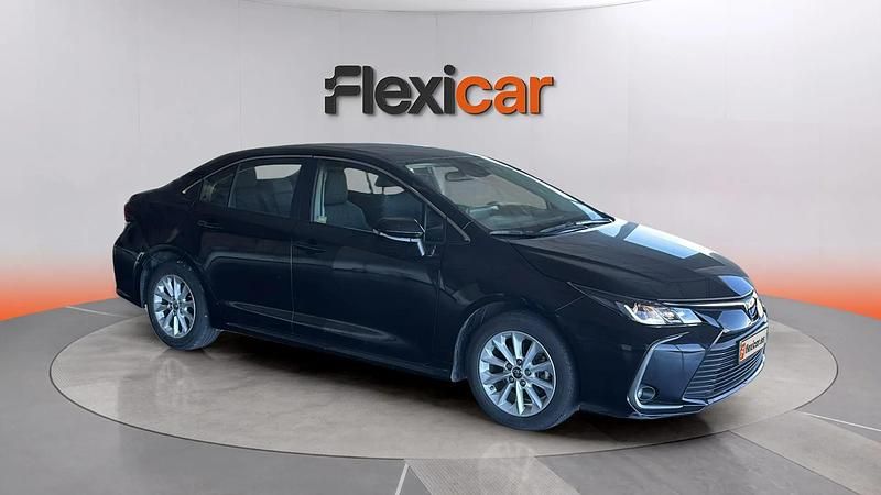 Używany Toyota Corolla Active 125 KM (91 kW) 2023 Sedan/Limuzyna