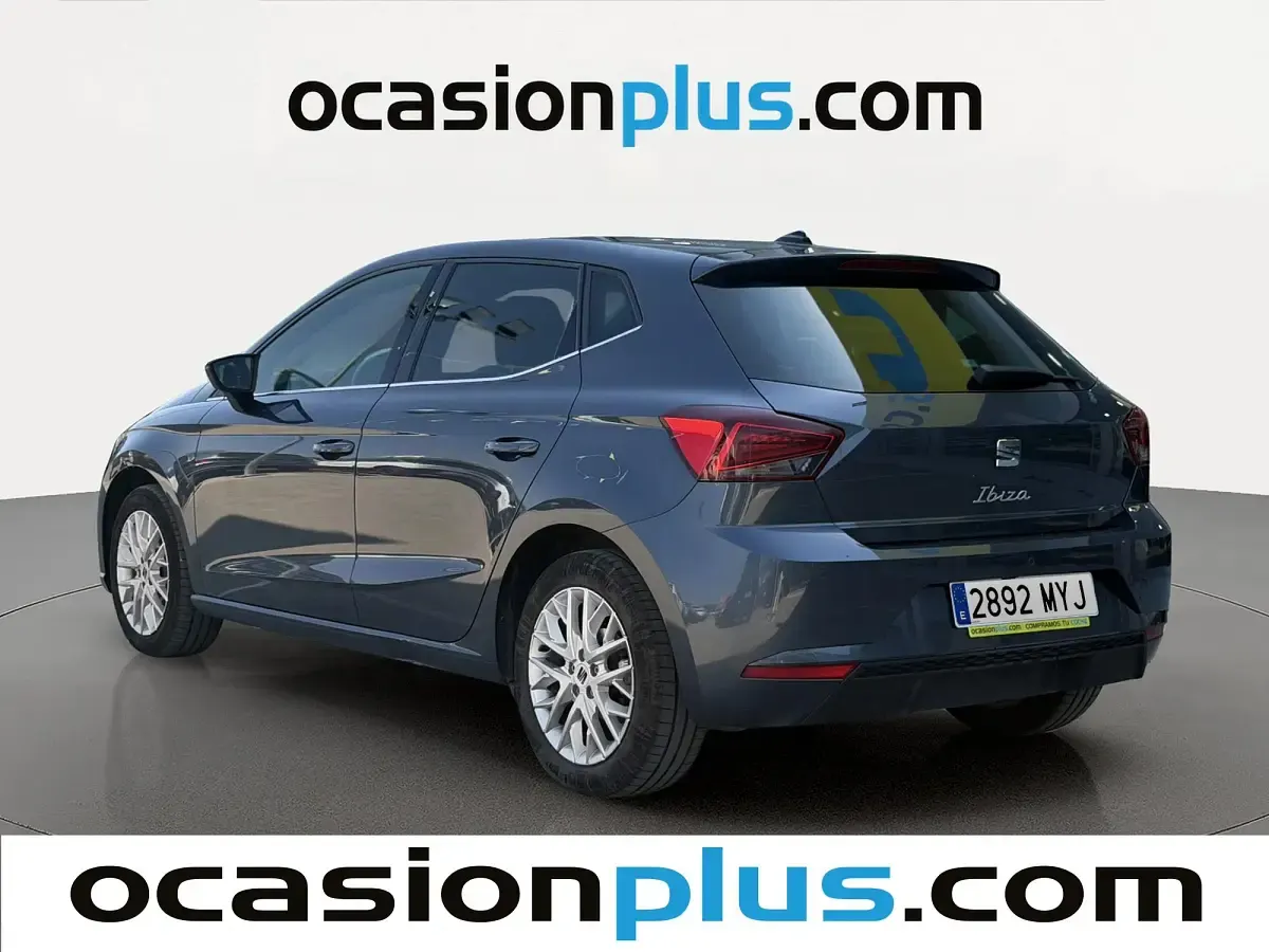 Usado Seat Ibiza XCELLENCE 116 CV (85 kW) 2025 Gris Utilitario