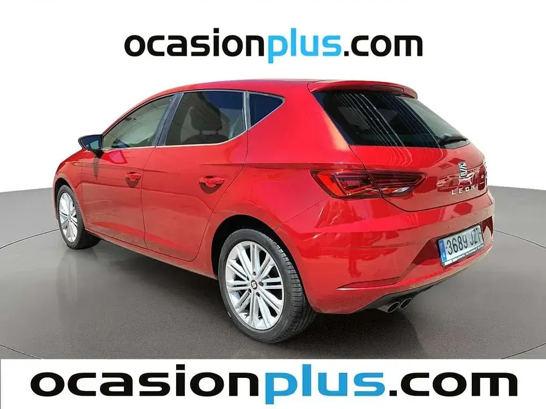 Usado Seat Leon XCELLENCE 125 CV (91 kW) 2017 Rojo Utilitario