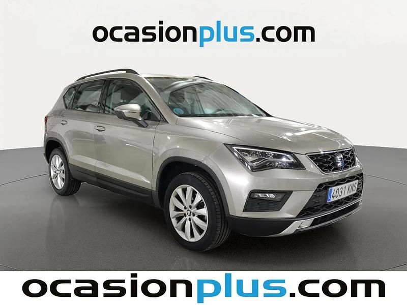 Usado Seat Ateca Style Plus 115 HP (84 kW) 2018 Bege SUV