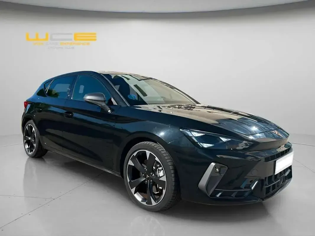 Usado Cupra Leon 204 CV (150 kW) 2025 Negro Utilitario