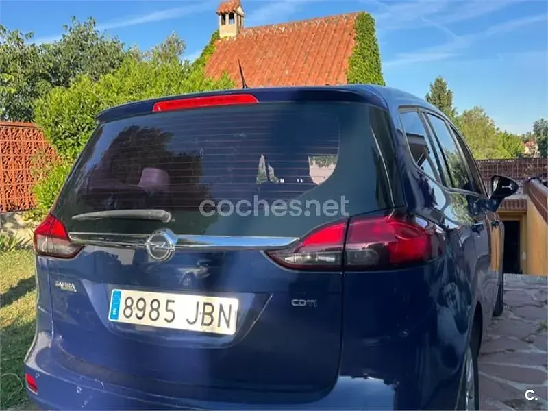Usado Opel Zafira Tourer Expression 130 CV (95 kW) 2014 Azul Monovolumen