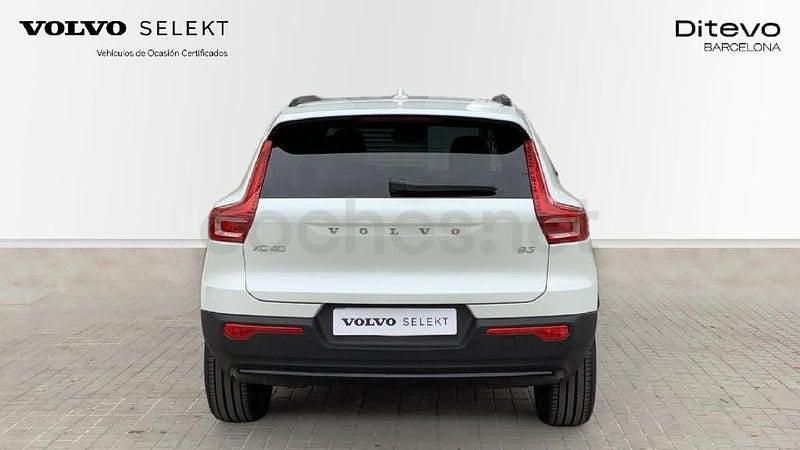 Usado Volvo XC40 Plus 163 CV (119 kW) 2025 Blanco SUV