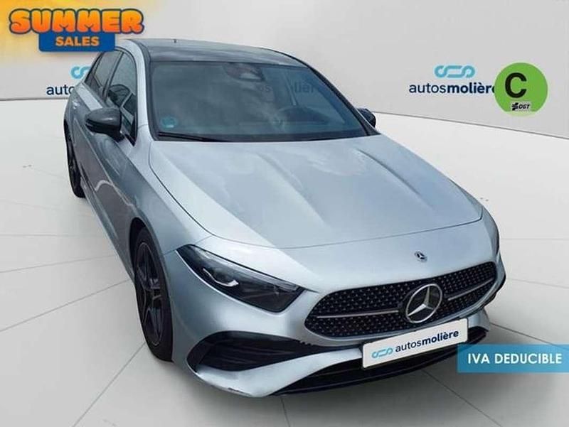 Gris Usado 2023 Mercedes A210 Utilitario | 27.172 € - Imagen 1/4