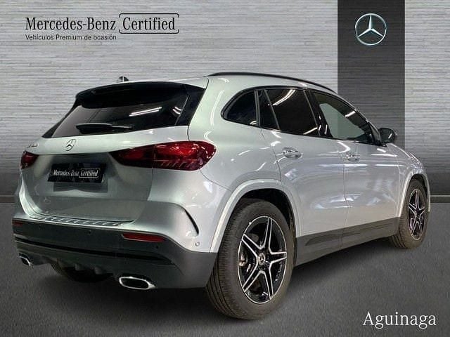 Usado Mercedes GLA200 AMG line 163 CV (119 kW) 2025 Plata hightech SUV