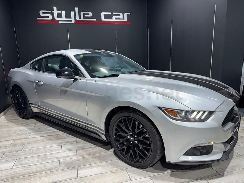 Usado Ford Mustang 310 CV (228 kW) 2016 Gris / plata Coupe