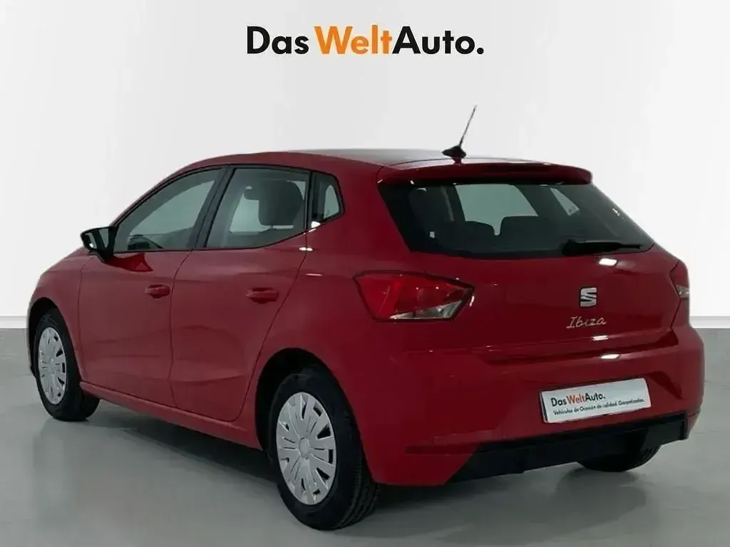 Usado Seat Ibiza Reference 80 CV (58 kW) 2022 Rojo Utilitario