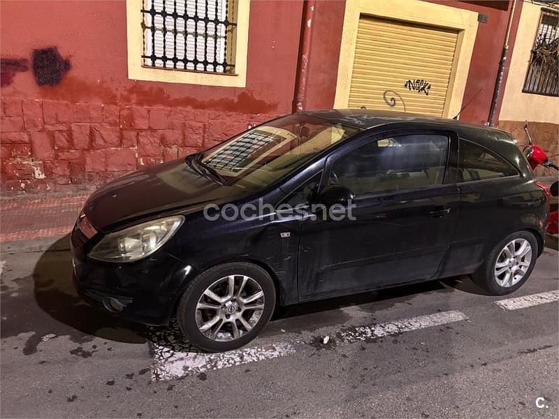 Usado Opel Corsa Sport 90 CV (66 kW) 2007 Negro Utilitario