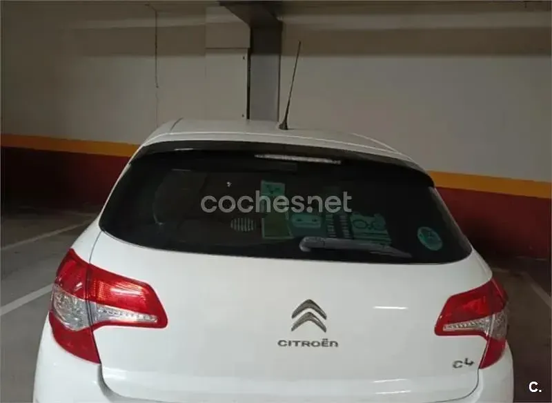 Usado Citroën C4 92 CV (67 kW) 2012 Negro Berlina