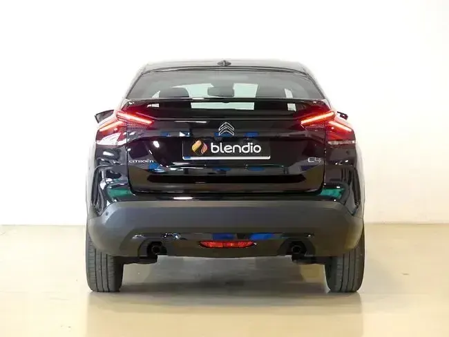 Usado Citroën C4 Feel 130 CV (95 kW) 2022 Negro