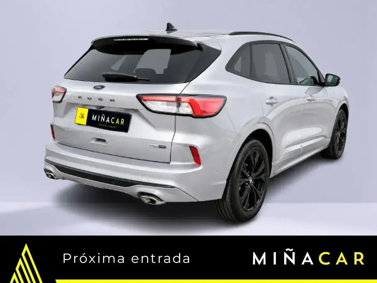 Usado Ford Kuga ST-Line X 225 CV (165 kW) 2023 Gris SUV