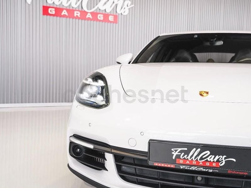 Usado Porsche Panamera Sport Turismo 462 CV (339 kW) 2019 Blanco Familiar