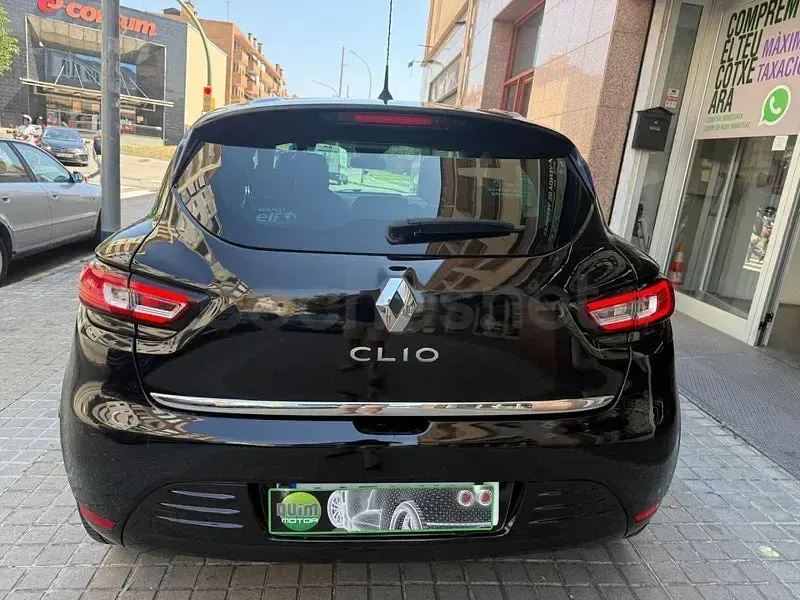 Usado Renault Clio IV LIMITED 75 CV (55 kW) 2017 Negro Berlina