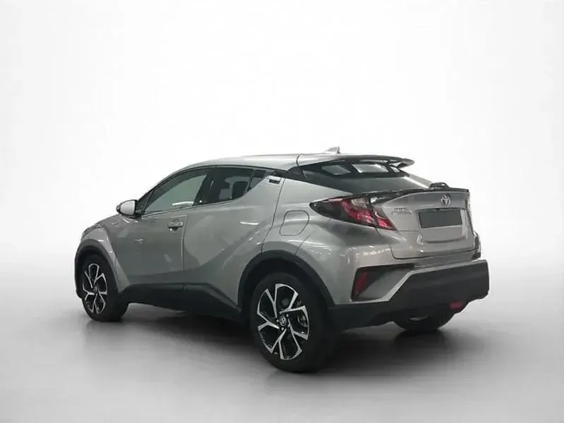 Usado Toyota C-HR Advance 122 CV (89 kW) 2021 Gris / plata SUV
