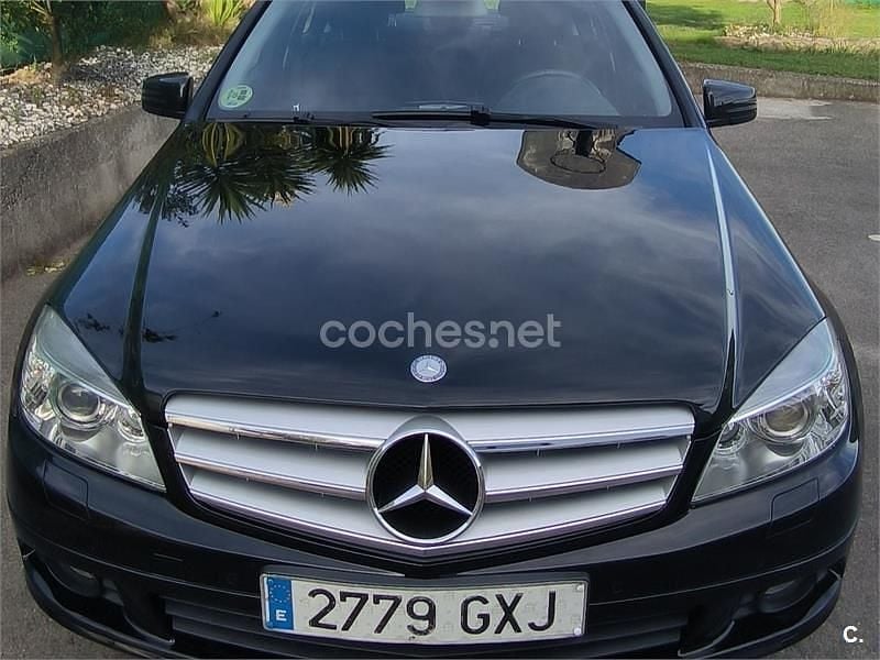 Negro Usado 2010 Mercedes C220 Berlina | 9000 € (Precio justo) - Imagen 1/4