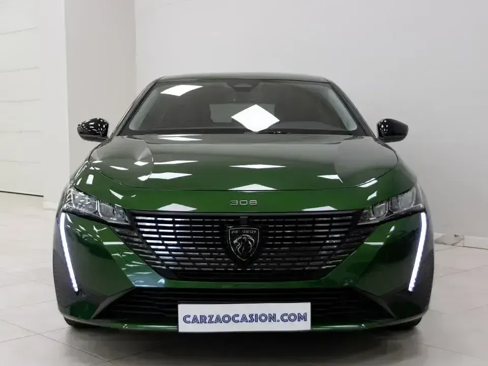 Usado Peugeot 308 Allure 130 CV (95 kW) 2023 Verde Berlina