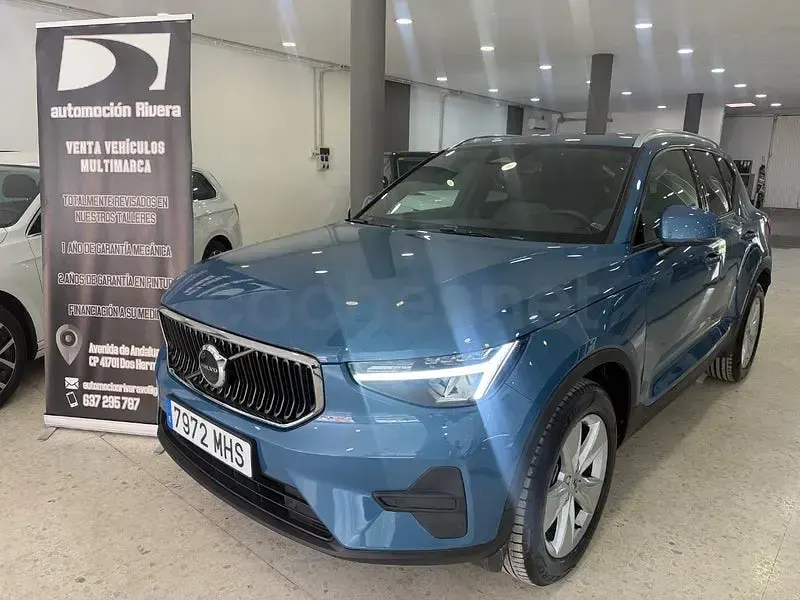 Usado Volvo XC40 Core 163 CV (119 kW) 2023 Azul SUV