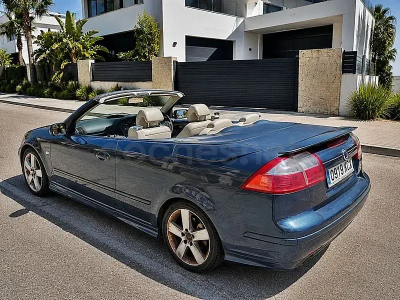 Usado Saab 9-3 Cabriolet Aero 250 CV (183 kW) 2006 Azul Descapotable