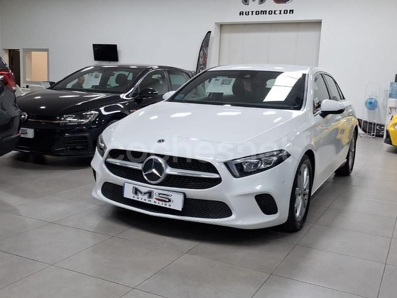 Blanco Usado 2019 Mercedes A180 Berlina | 19.899 € (Buen precio) - Imagen 1/4