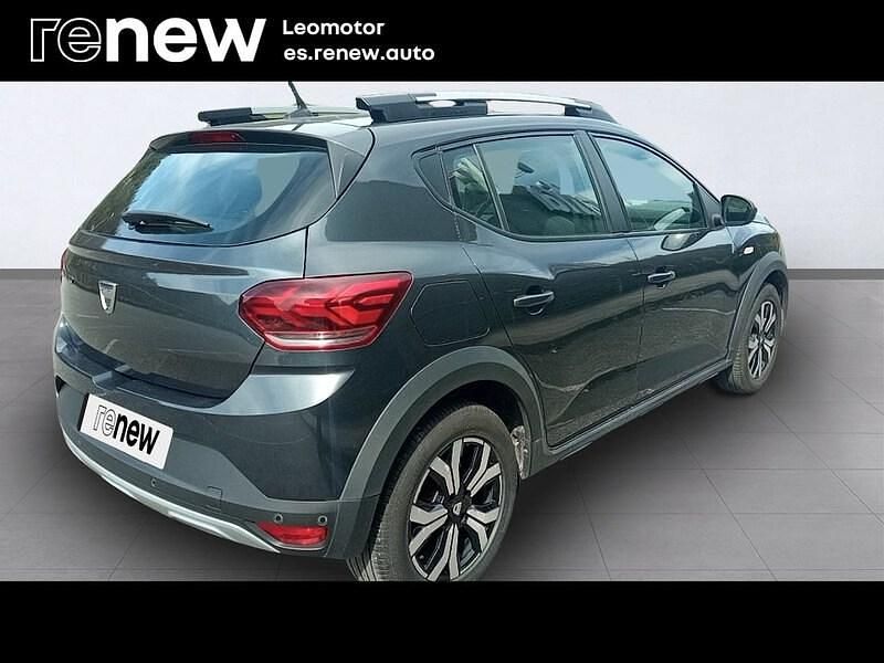 Usado Dacia Sandero Expression 91 CV (66 kW) 2022 Negro Berlina