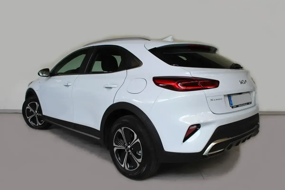 Usado Kia XCeed 141 CV (103 kW) 2023 Blanco SUV