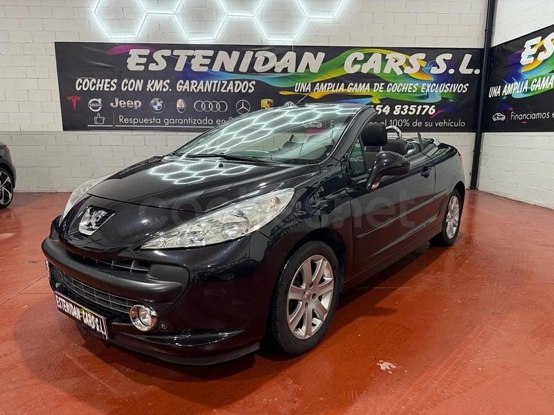 Usado Peugeot 207 CC 120 CV (88 kW) 2009 Negro Descapotable